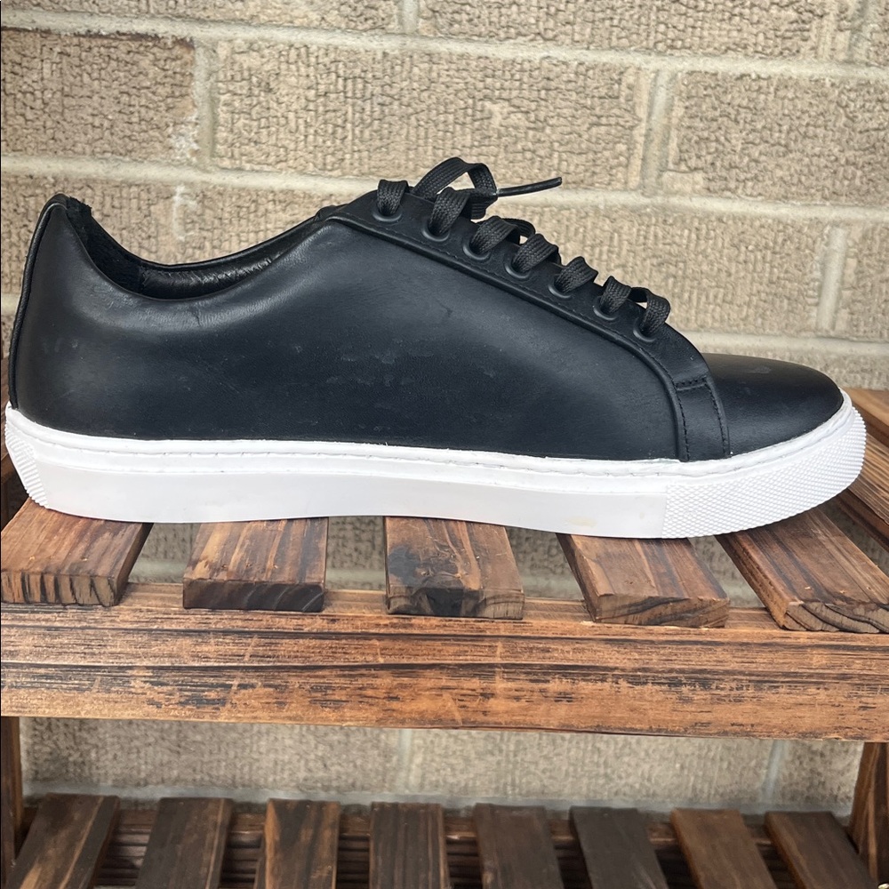 Thursday Women’s Black Leather Sneakers Size 8.5 - Picture 4 of 12